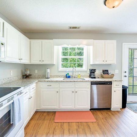 Charming Gray Home- 5 Mins From Gsu! Statesboro Exterior foto